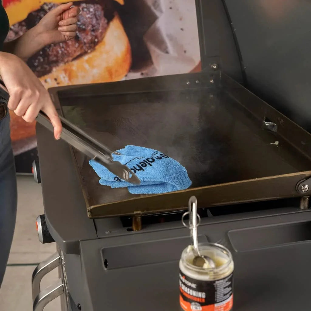 22 inch Propane Powered Portable Flat Top Gas Grill with Hood and Side Burner J30595