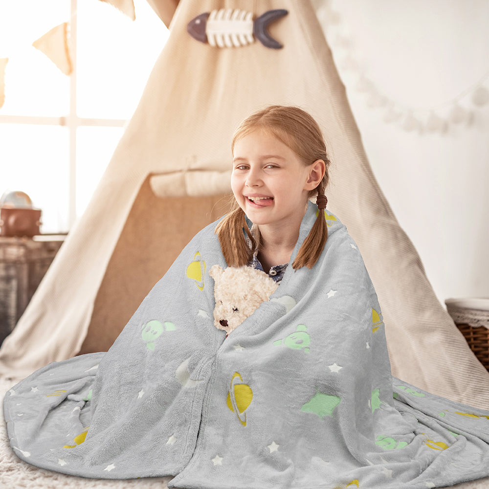 Glow in the Dark Soft Plush Fleece Blanket, 50x60 Q402180