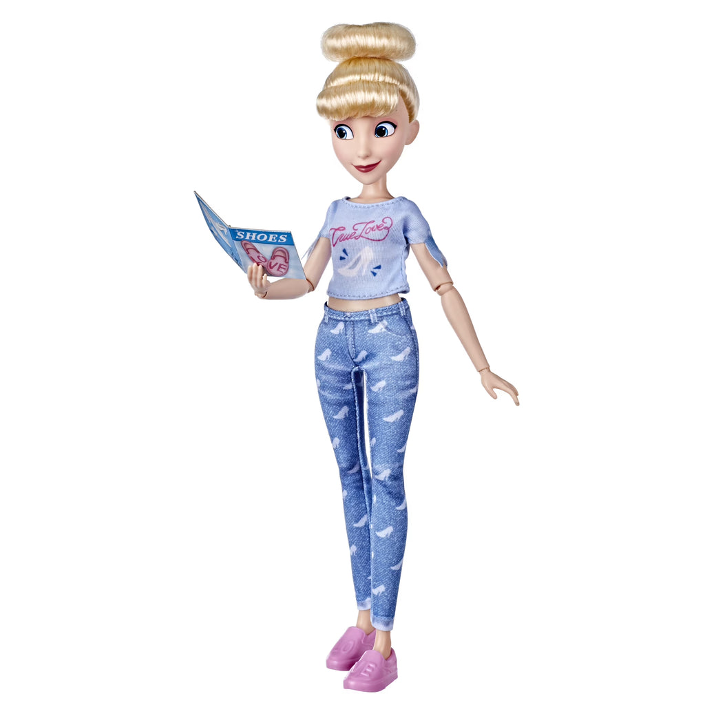 Cinderella Doll with Accessories P47894